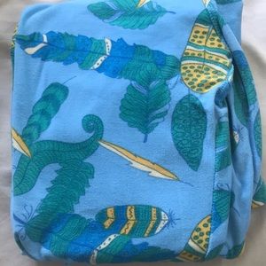 BNWOT Os leggings...never been worn. Still in bag.